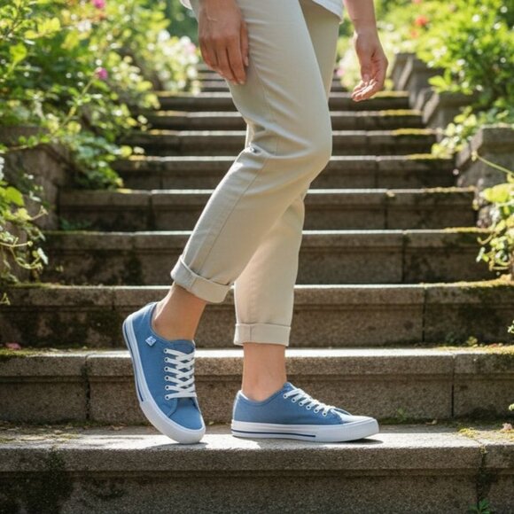 Hurley 6.5 Sneaker Woman's Carrie Canvas Lace-up Casual Shoe Classic Blue Denim - Picture 1 of 15